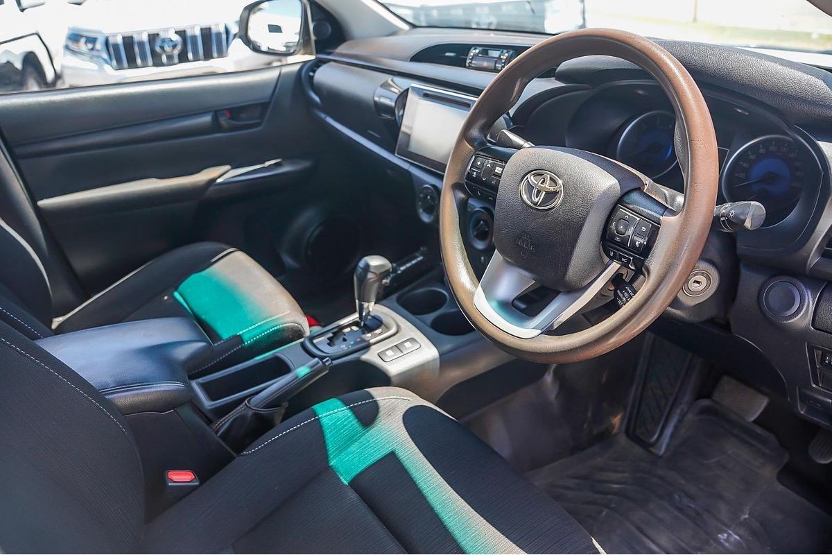2020 Toyota Hilux SR GUN126R 4X4