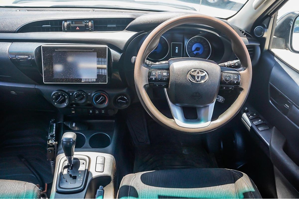 2020 Toyota Hilux SR GUN126R 4X4