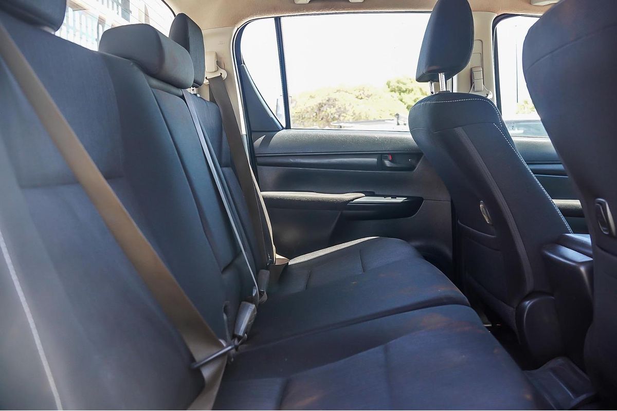 2020 Toyota Hilux SR GUN126R 4X4