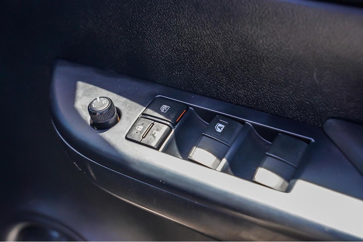 2020 Toyota Hilux SR GUN126R 4X4