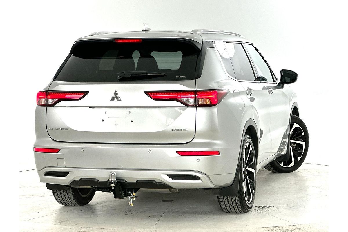 2023 Mitsubishi Outlander Exceed ZM