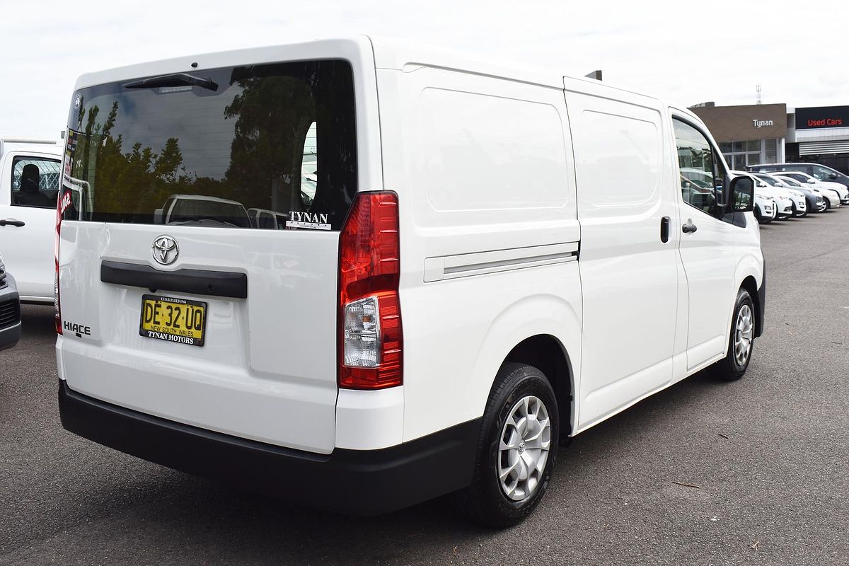 2022 Toyota Hiace GDH300R LWB
