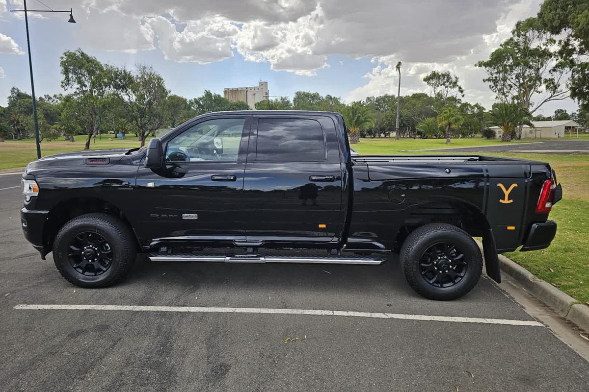 2023 RAM 2500 Laramie Rambox DJ 4X4