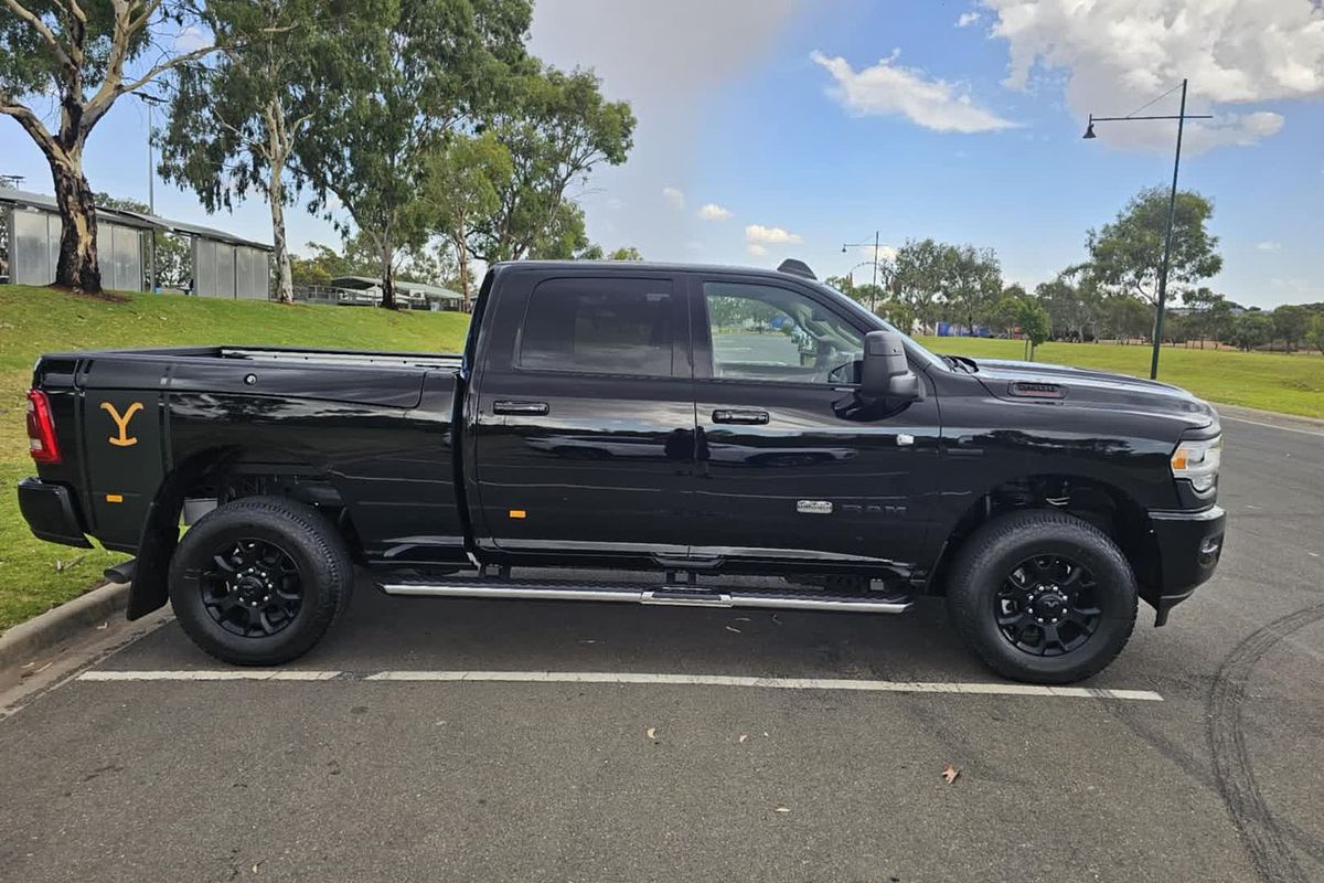 2023 RAM 2500 Laramie Rambox DJ 4X4