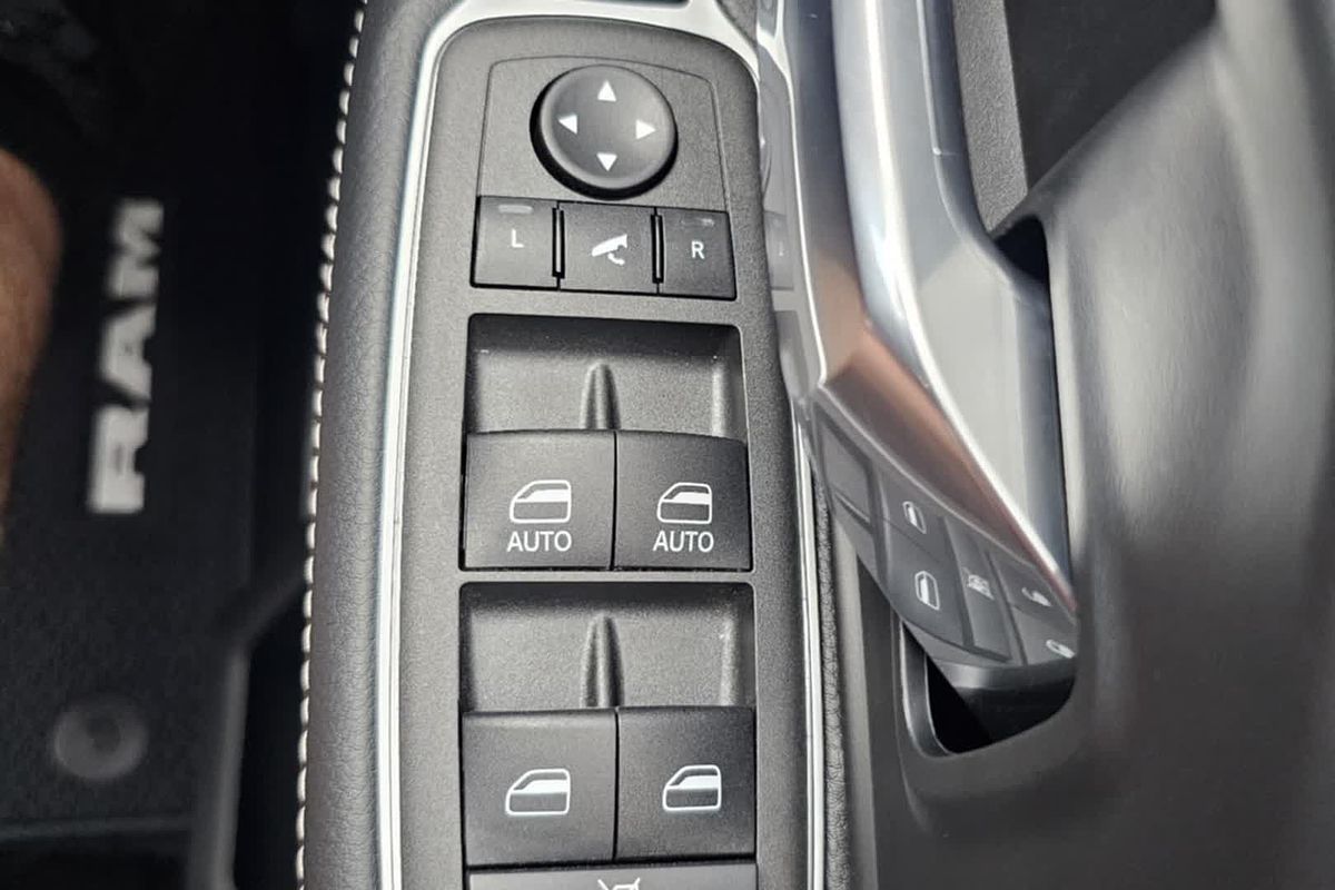 2023 RAM 2500 Laramie Rambox DJ 4X4