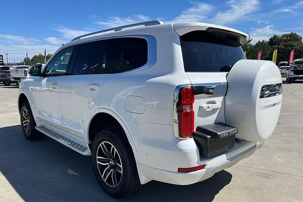 2024 GWM Tank 500 Lux Hybrid P03