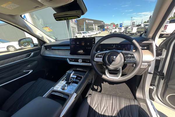2024 GWM Tank 500 Lux Hybrid P03