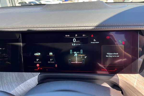 2024 GWM Tank 500 Lux Hybrid P03