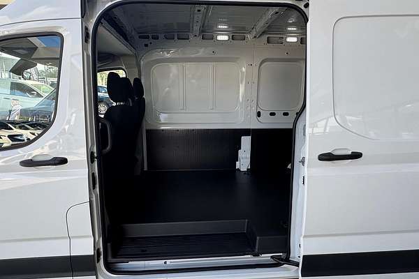 2024 LDV Deliver 9 LWB