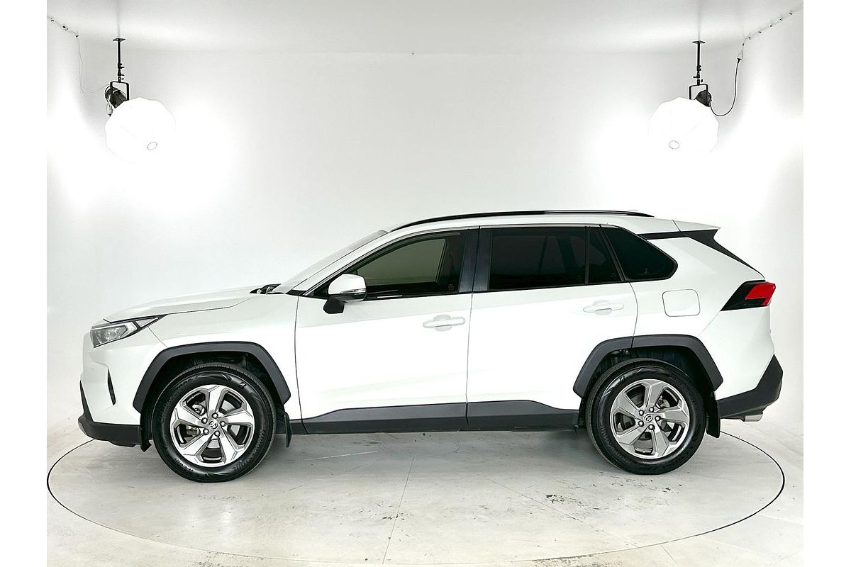2021 Toyota RAV4 GXL MXAA52R