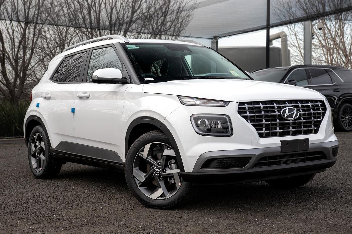 SOLD 2025 Hyundai Venue Elite in White | New SUV | Essendon Fields VIC ...