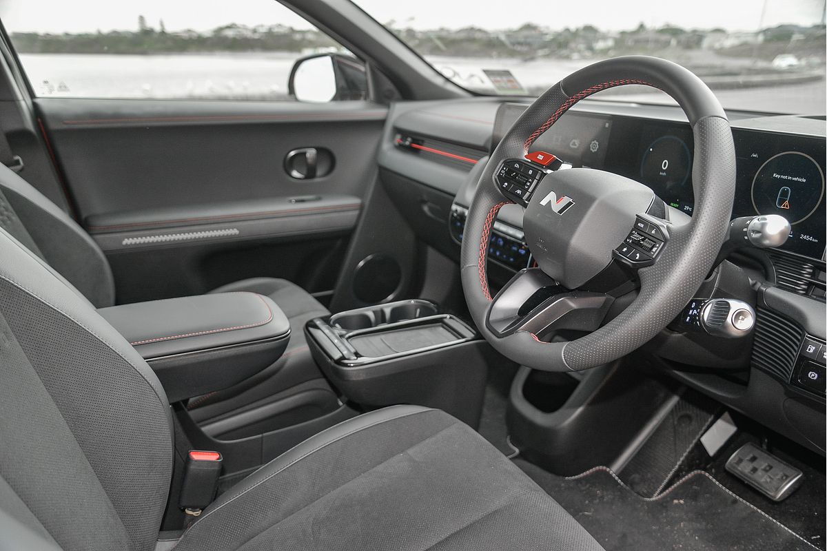 2024 Hyundai IONIQ 5 DYNAMIQ N Line NE.V5