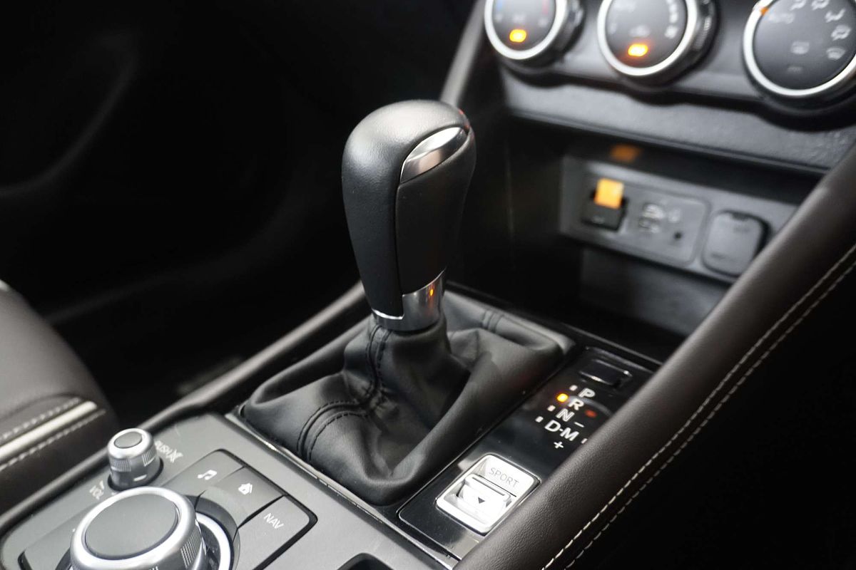 2022 Mazda CX-3 Akari LE DK