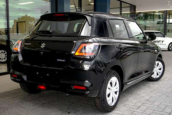 2024 Suzuki Swift Hybrid UZ