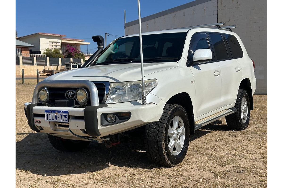 2011 Toyota Landcruiser GXL VDJ200R