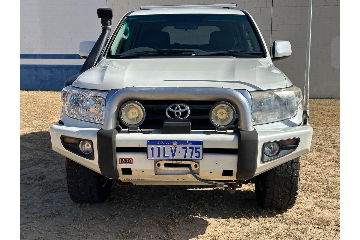 2011 Toyota Landcruiser GXL VDJ200R