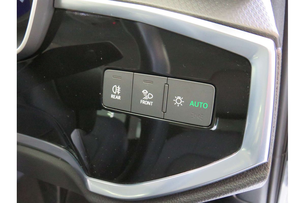 2022 Audi Q3 35 TFSI S Line F3