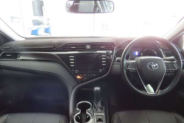 2019 Toyota Camry SX GSV70R