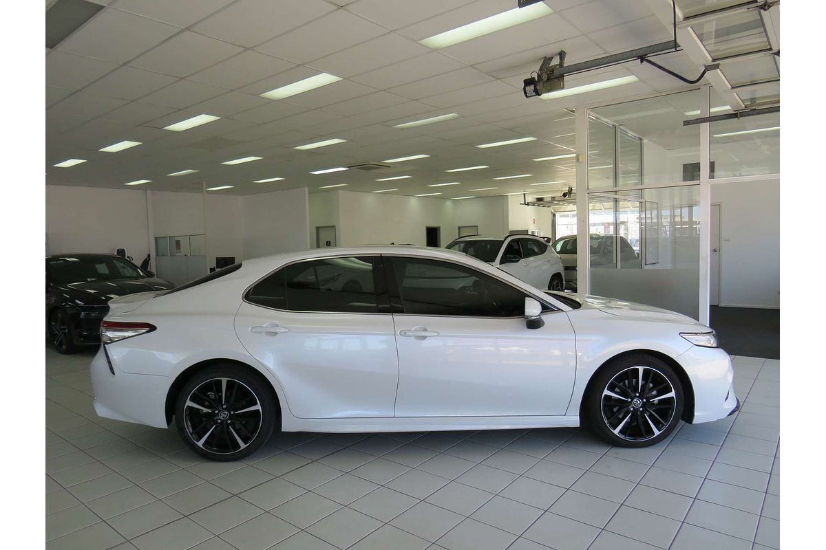 2019 Toyota Camry SX GSV70R
