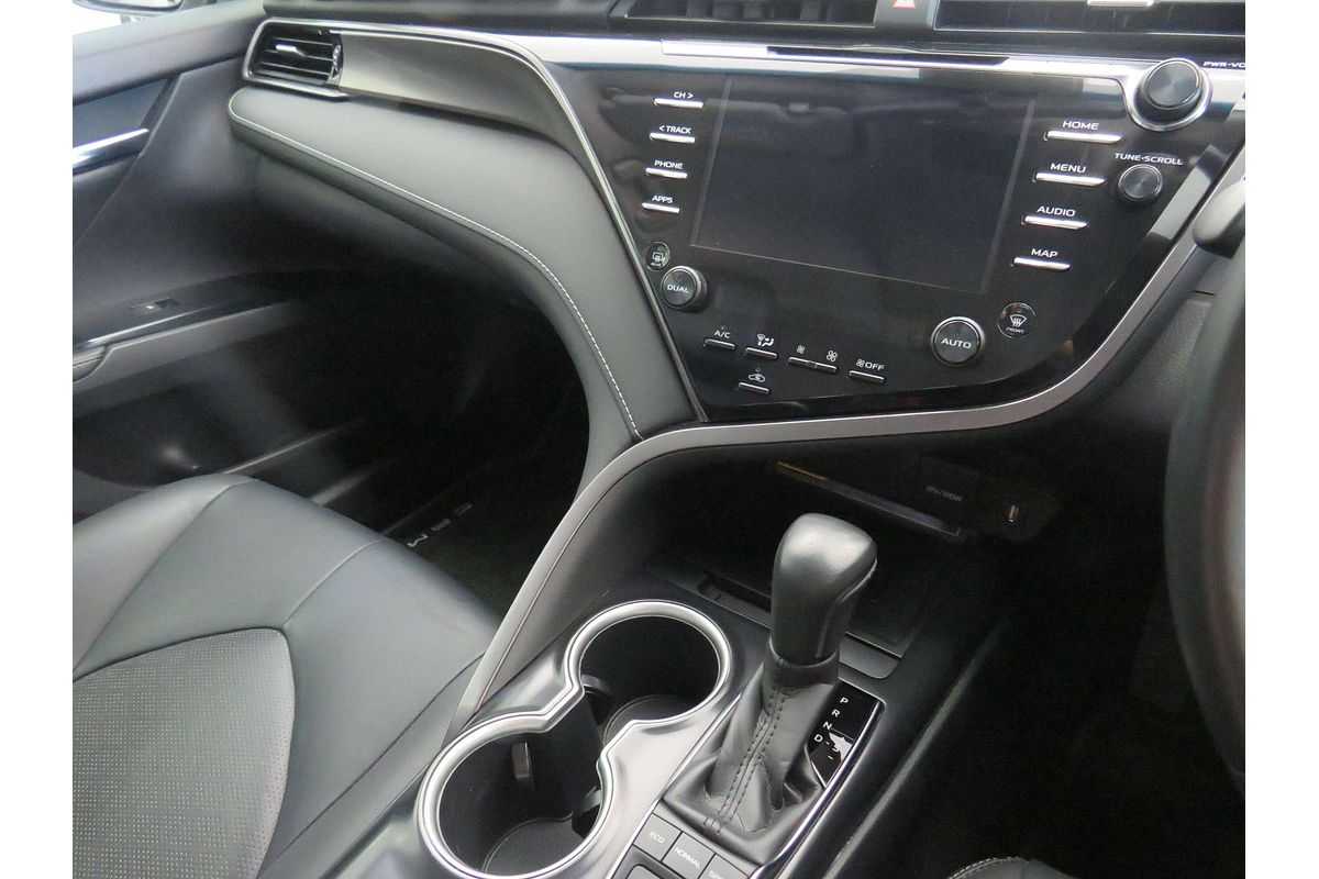 2019 Toyota Camry SX GSV70R