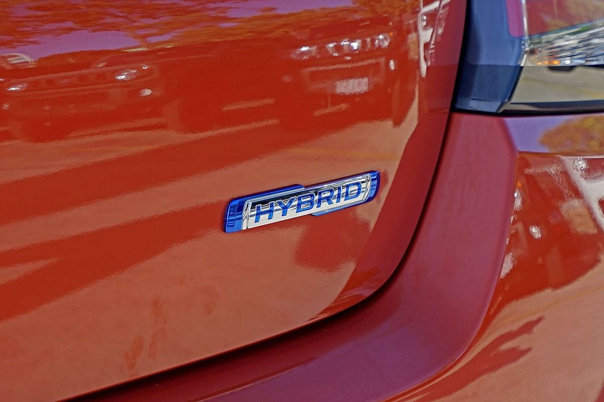 2024 Suzuki Swift Hybrid Plus UZ