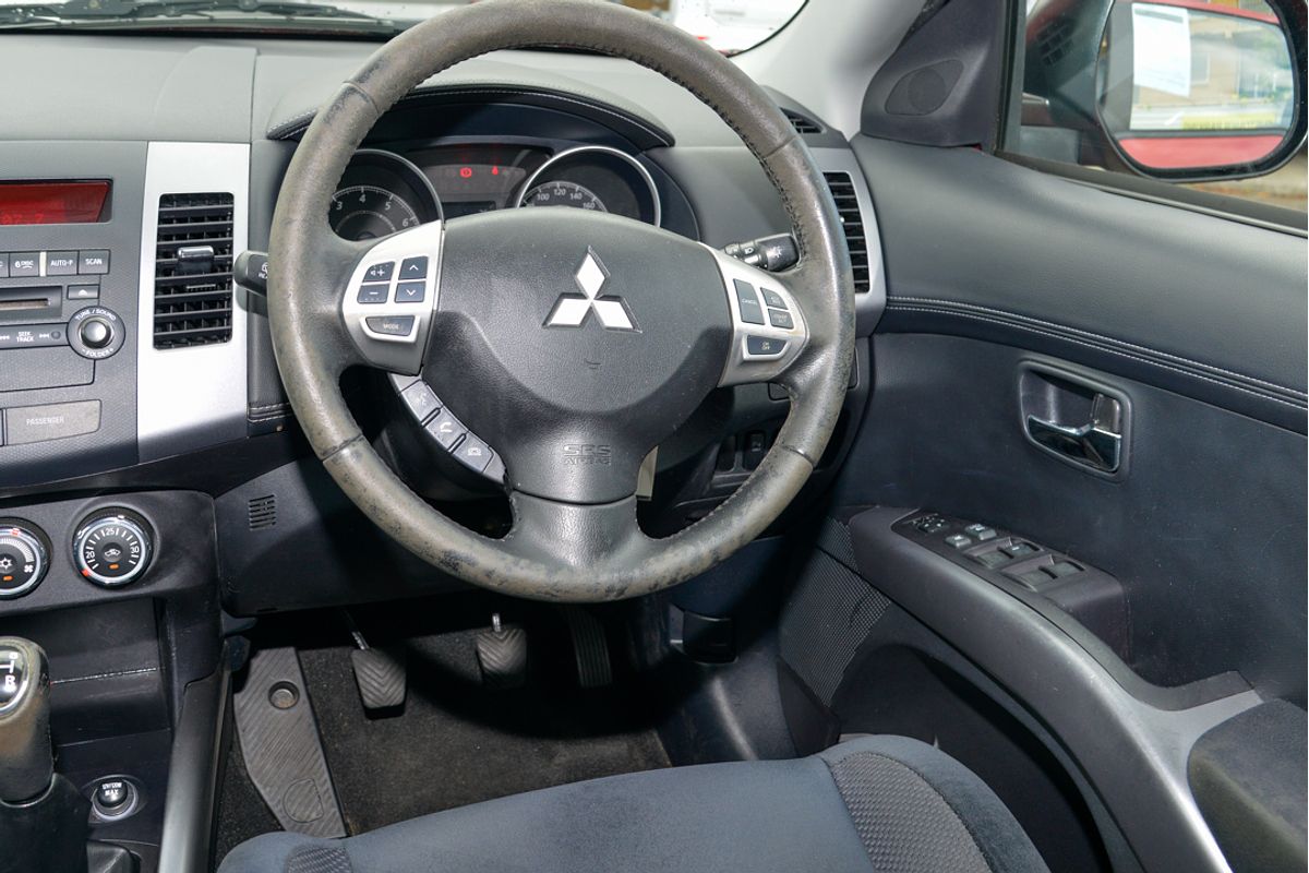 2012 Mitsubishi Outlander LS ZH