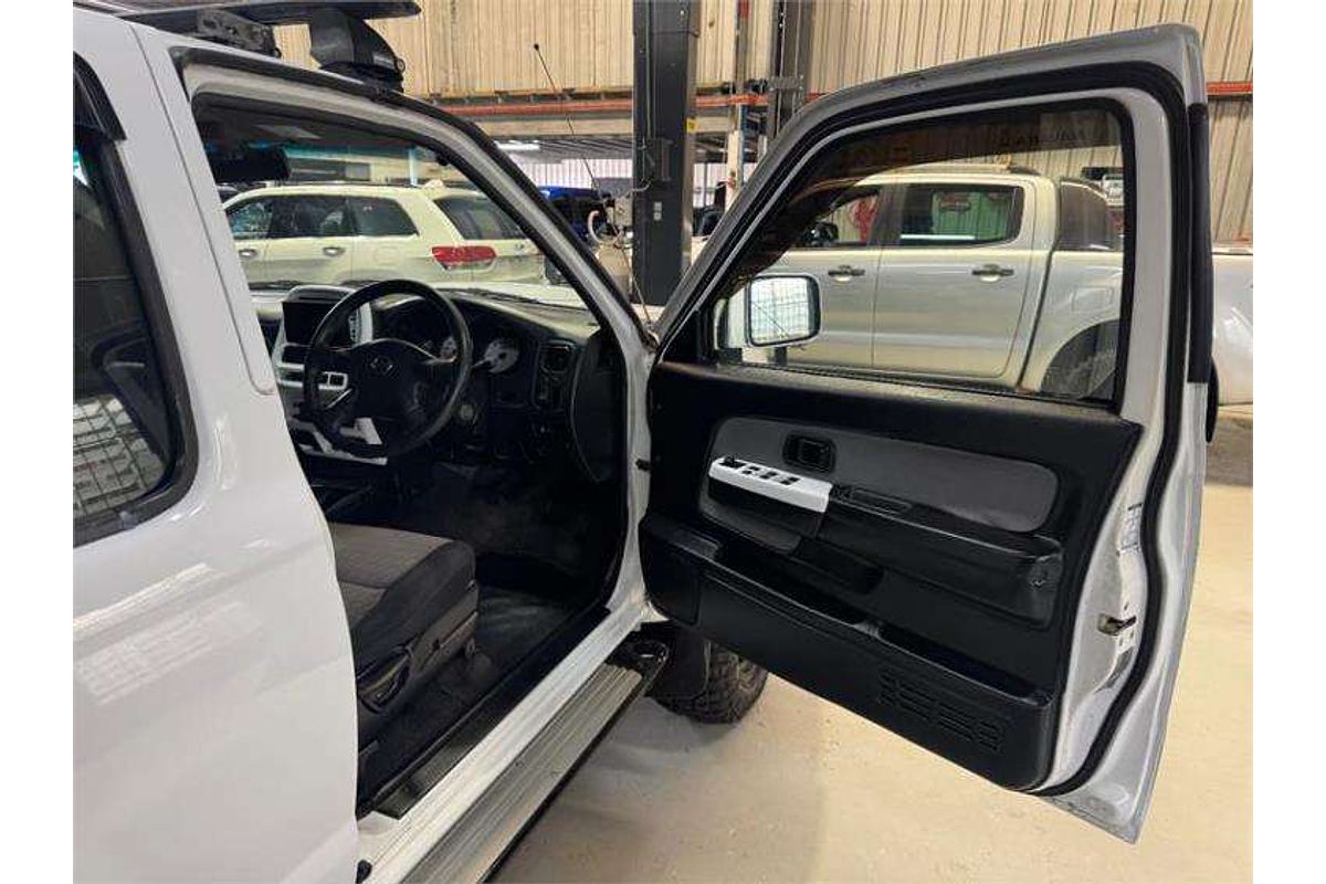 2010 Nissan Navara ST-R D22 4X4
