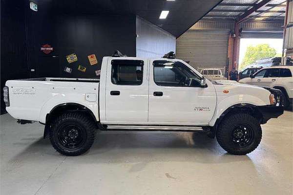 2010 Nissan Navara ST-R D22 4X4