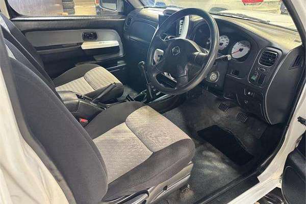 2010 Nissan Navara ST-R D22 4X4