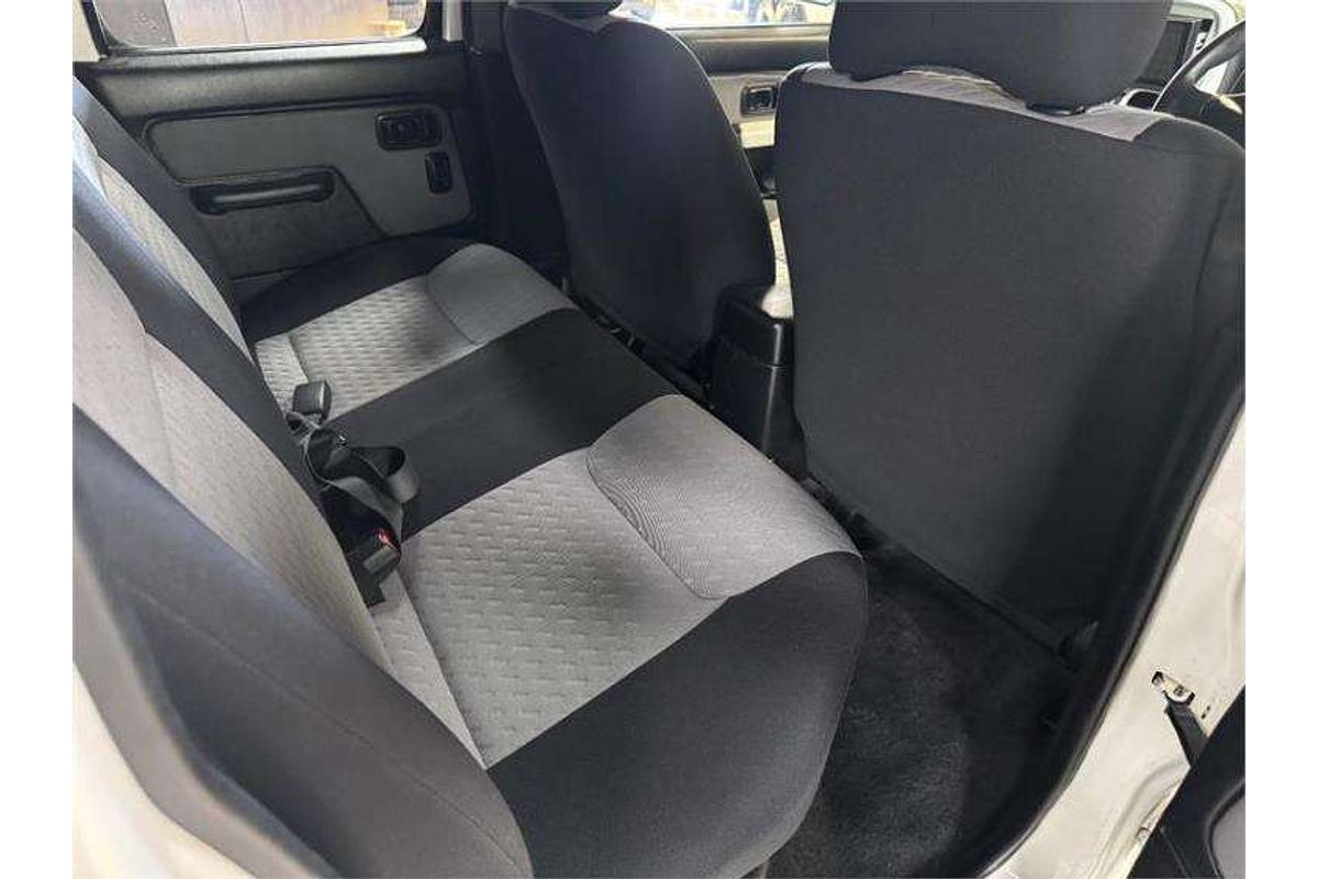 2010 Nissan Navara ST-R D22 4X4