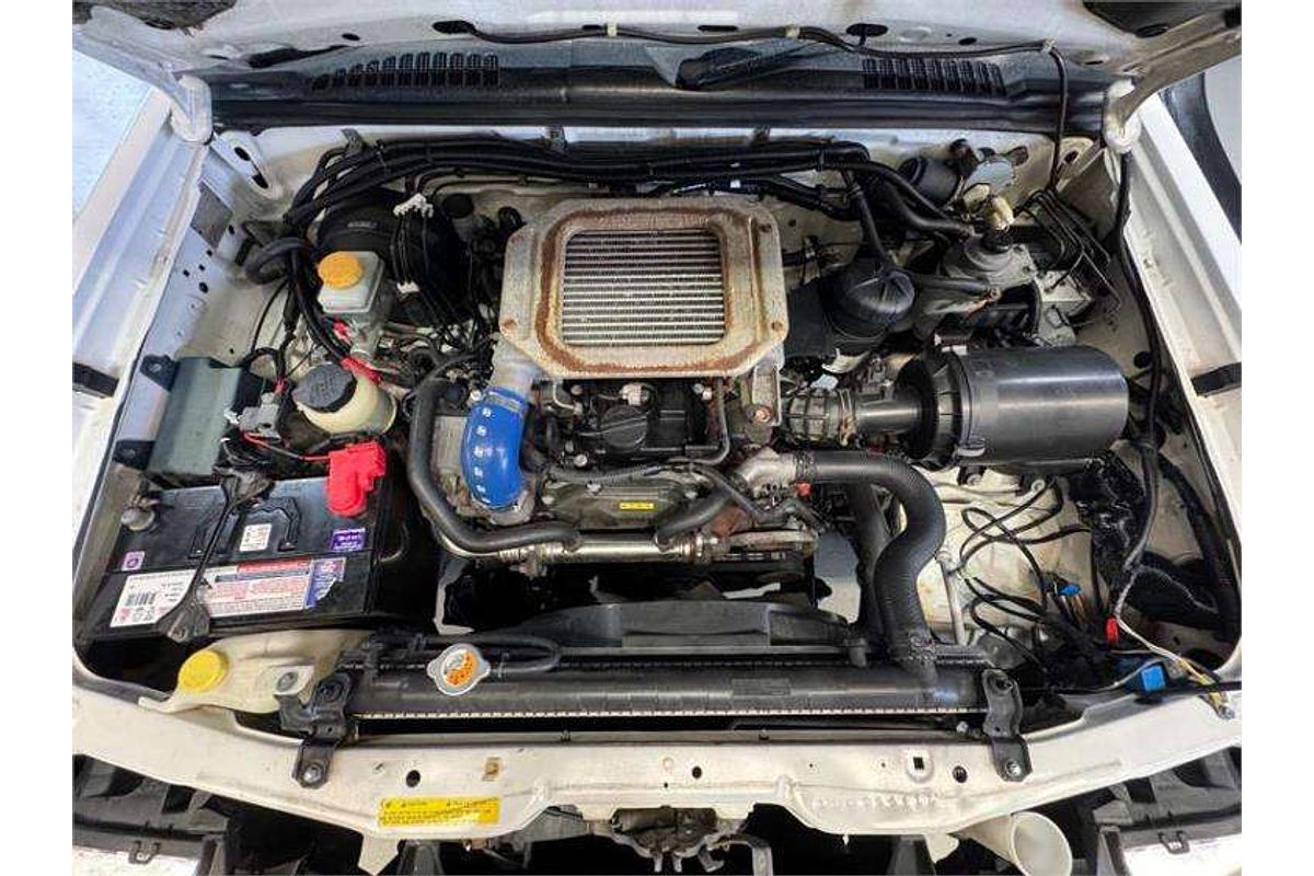 2010 Nissan Navara ST-R D22 4X4