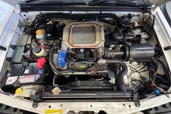 2010 Nissan Navara ST-R D22 4X4