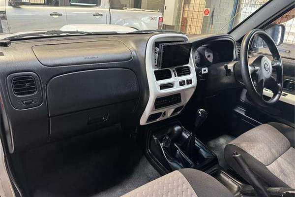 2010 Nissan Navara ST-R D22 4X4