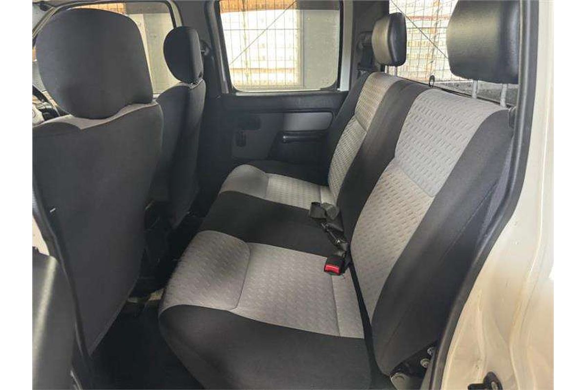 2010 Nissan Navara ST-R D22 4X4