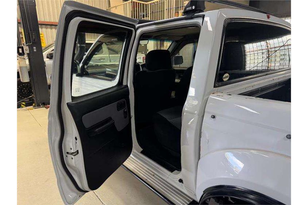 2010 Nissan Navara ST-R D22 4X4