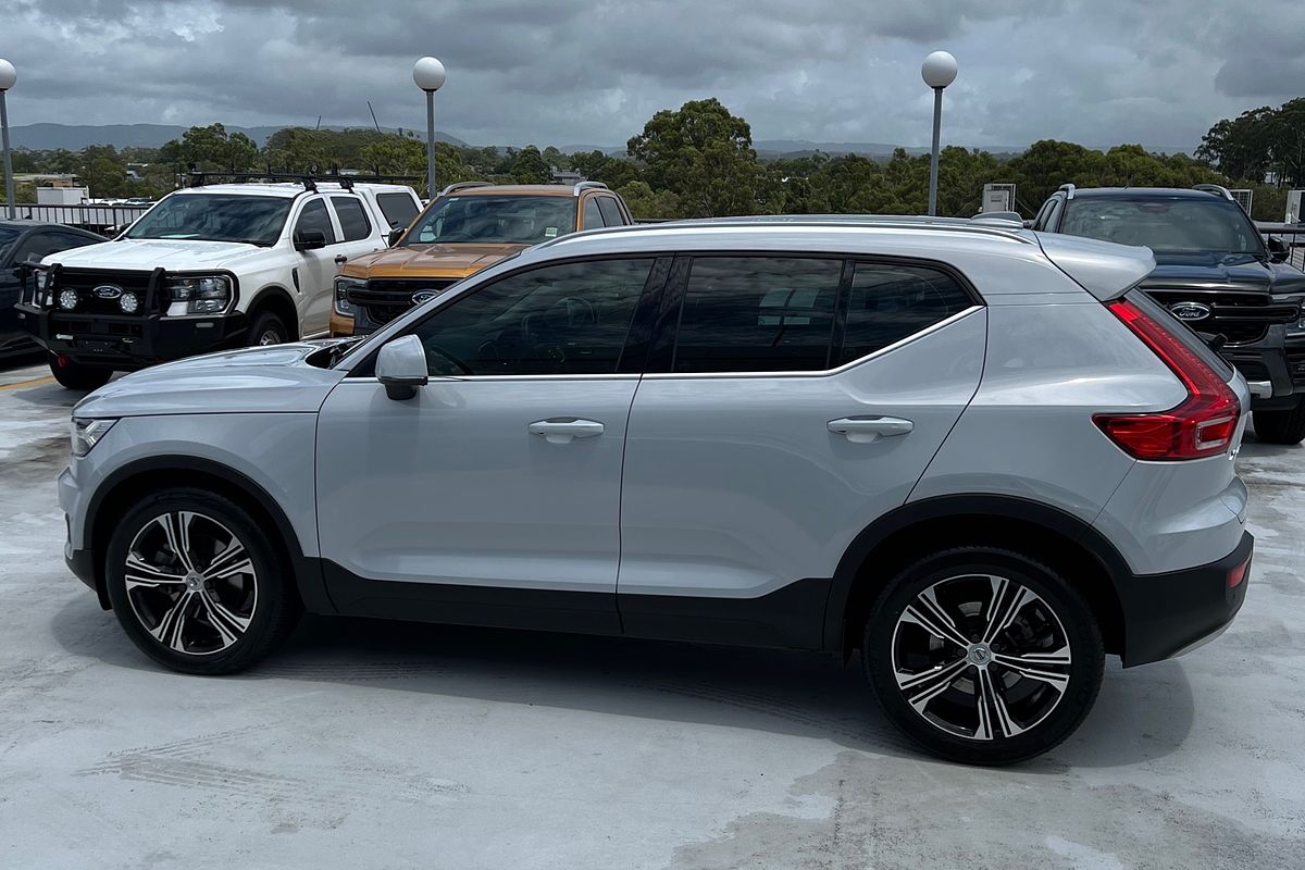 2022 Volvo XC40 T4 Inscription