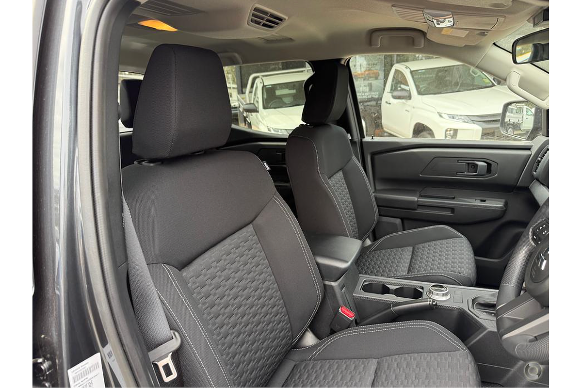 2024 Mitsubishi Triton GLX+ MV 4X4