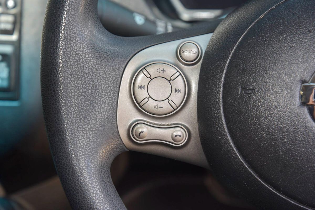 2012 Nissan Almera ST N17
