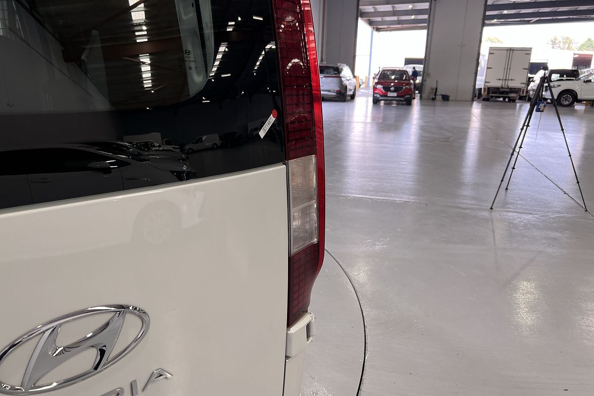 2022 Hyundai STARIA LOAD US4.V1