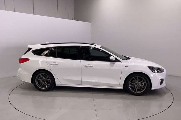 2018 Ford Focus ST-Line SA