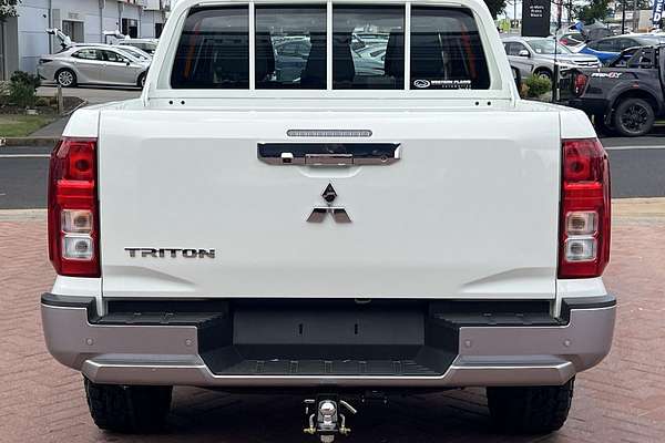 2024 Mitsubishi Triton GLX MV 4X4