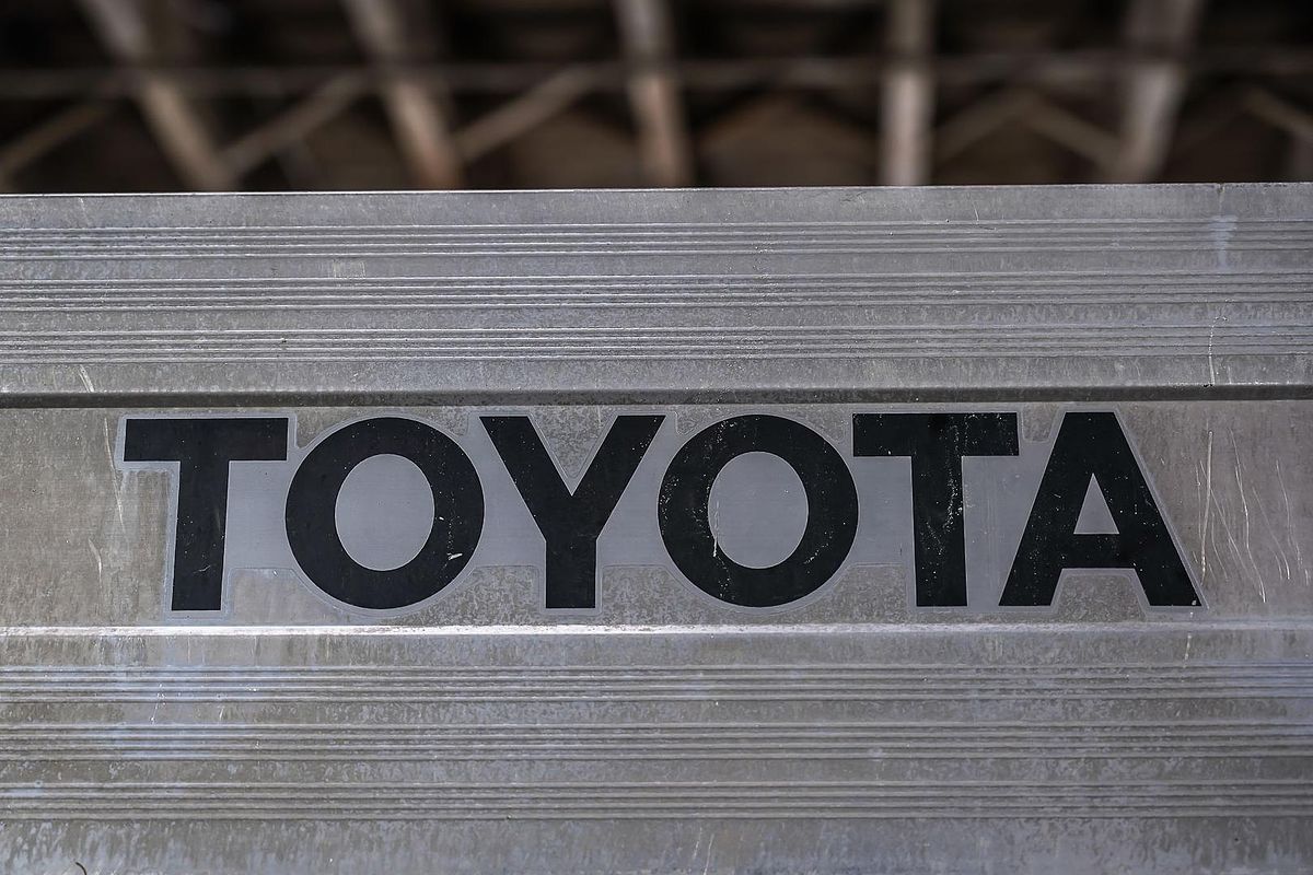 2018 Toyota Hilux Workmate TGN121R Rear Wheel Drive
