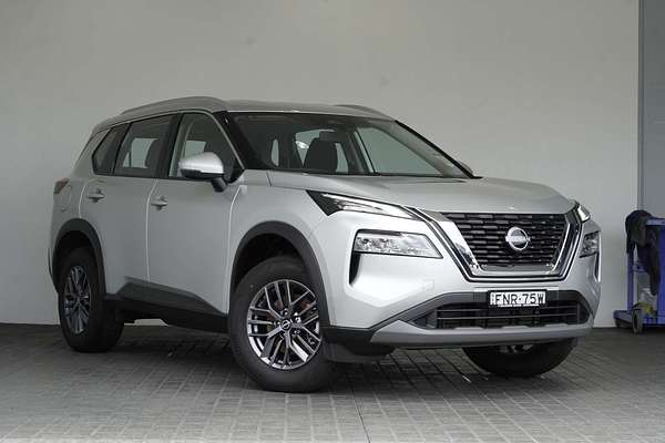 2025 Nissan X-TRAIL ST T33
