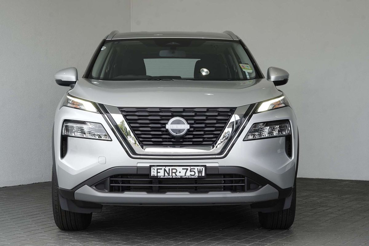 2025 Nissan X-TRAIL ST T33
