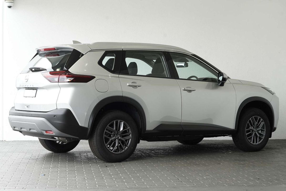 2025 Nissan X-TRAIL ST T33