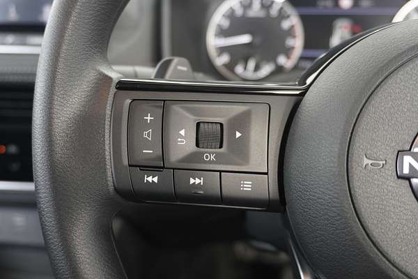 2025 Nissan X-TRAIL ST T33