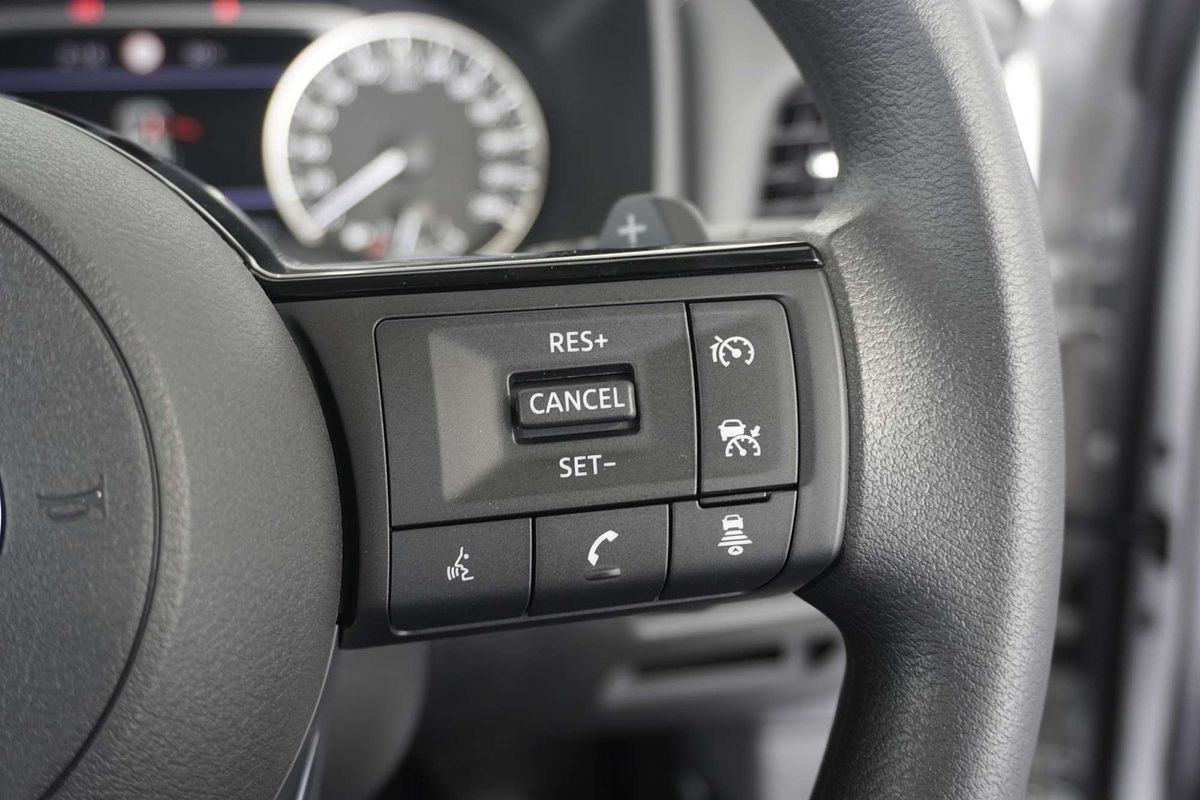 2025 Nissan X-TRAIL ST T33