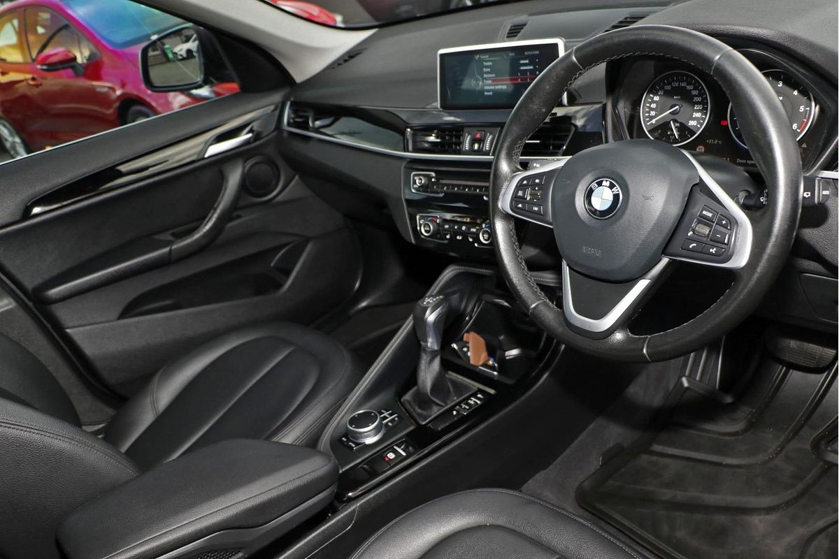 2017 BMW X1 sDrive18d F48