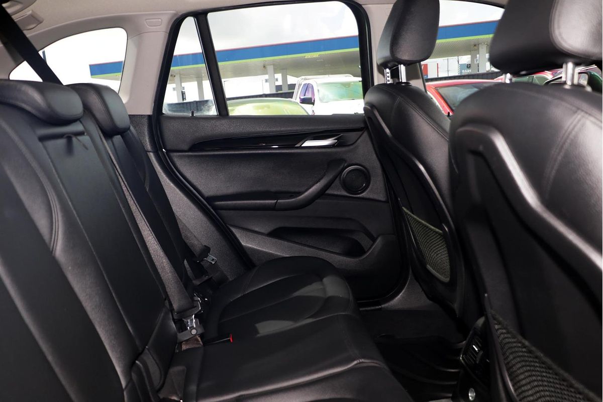 2017 BMW X1 sDrive18d F48