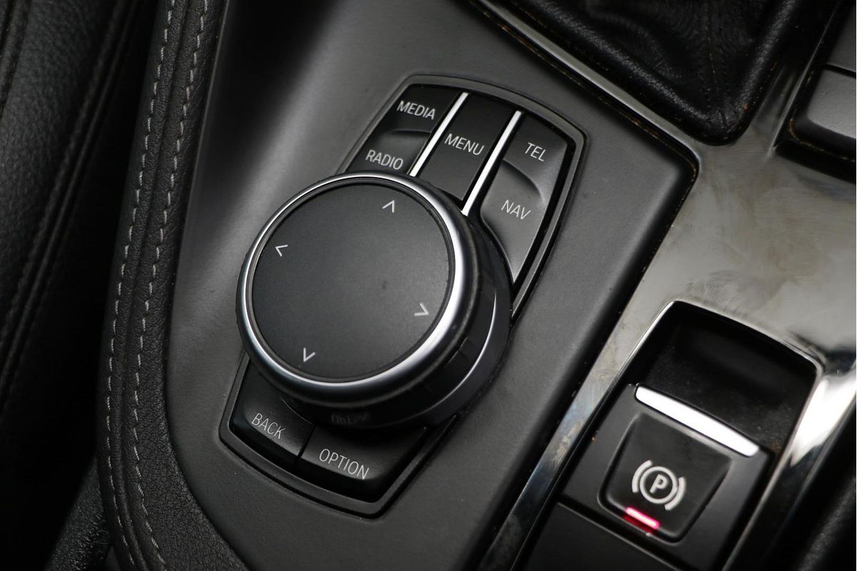 2017 BMW X1 sDrive18d F48
